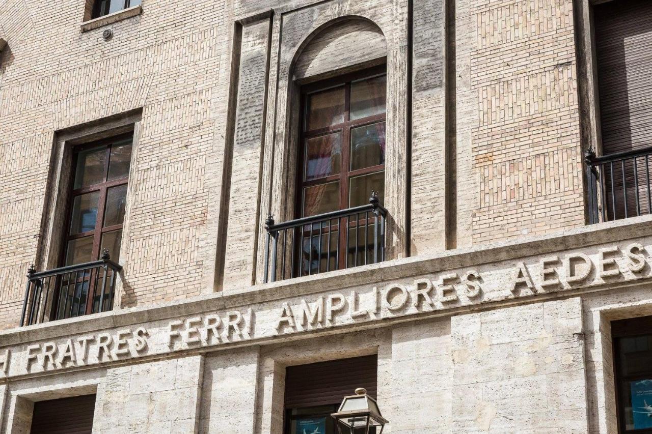 Spa Apartment Via Barberini روما المظهر الخارجي الصورة