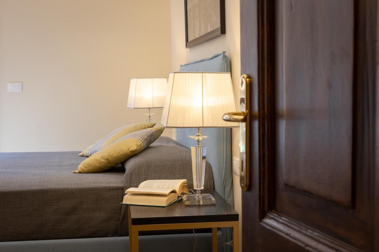 Spa Apartment Via Barberini روما المظهر الخارجي الصورة