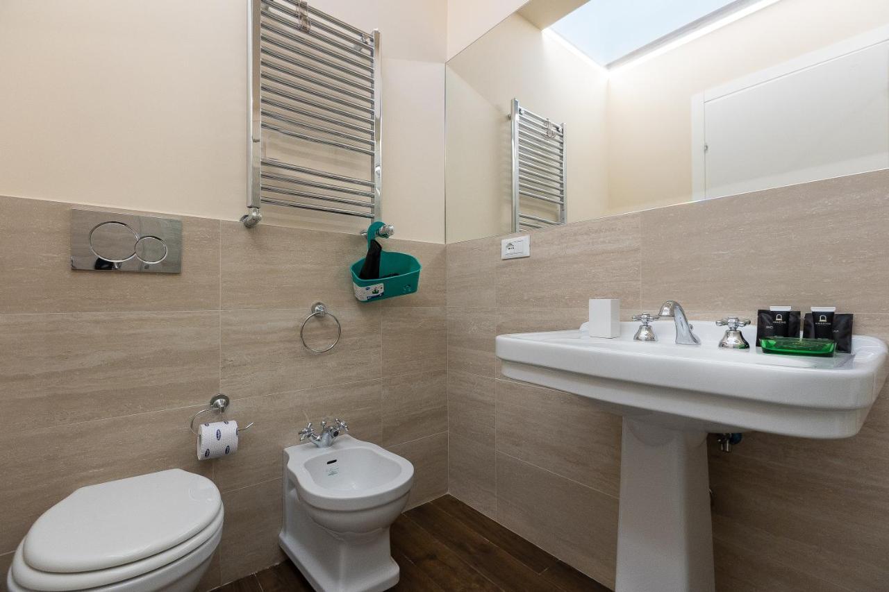 Spa Apartment Via Barberini روما المظهر الخارجي الصورة